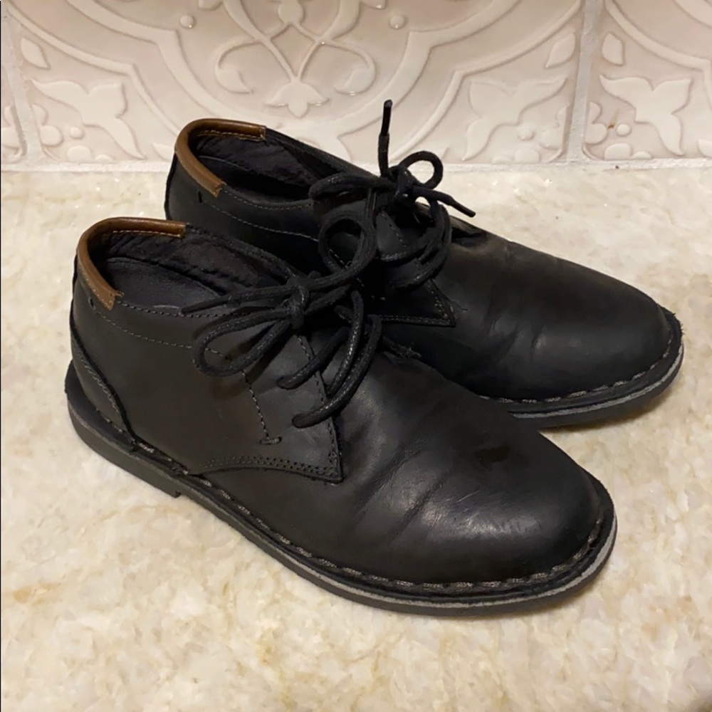Toddler size 11 black leather dress shoes